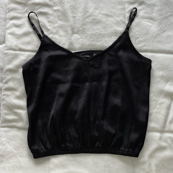 FEMME BY DESIGN Satin black tank - Picture 1 of 3
